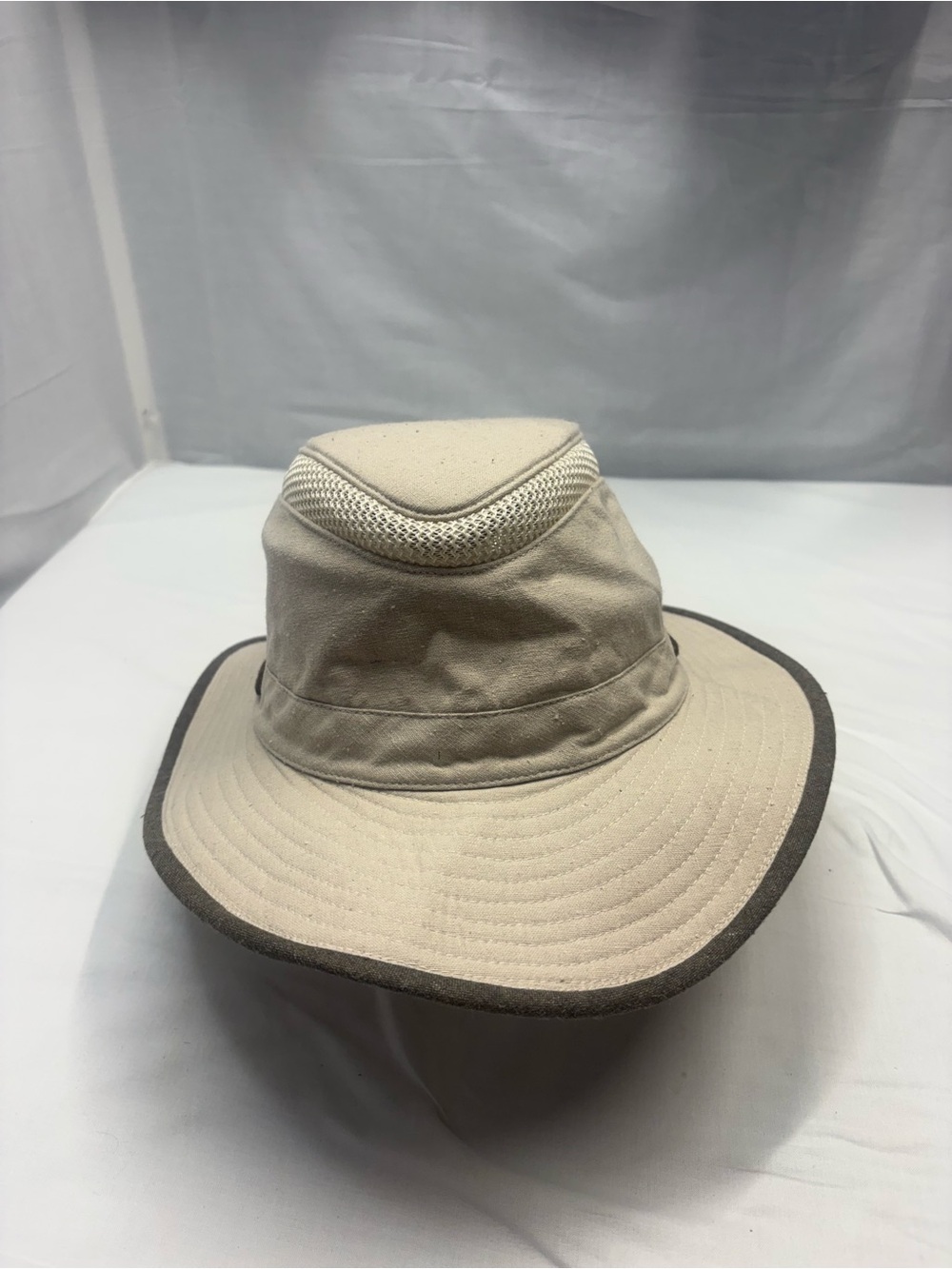 Tilley TMH55 Mash-Up Airflo Hat Size 7 1/4
Made in Canada